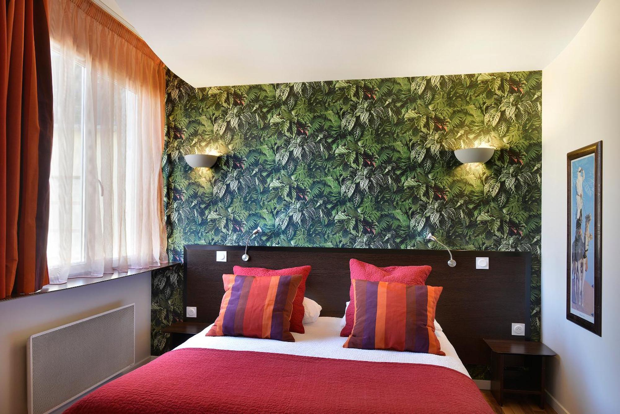 Logis Hotels Le Saint Georges วอนดูม ภายนอก รูปภาพ