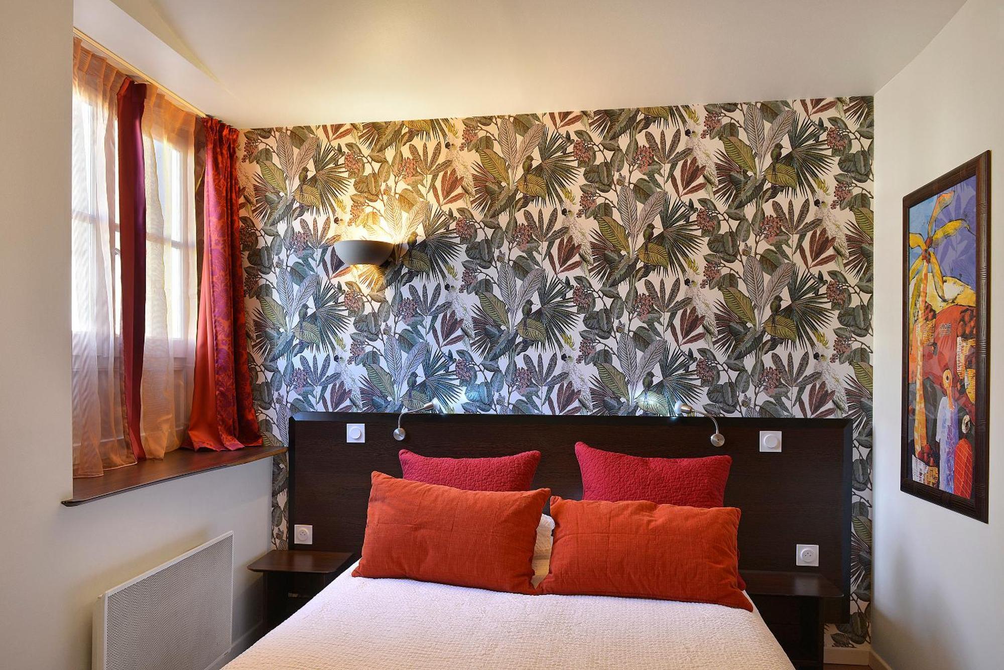 Logis Hotels Le Saint Georges วอนดูม ภายนอก รูปภาพ
