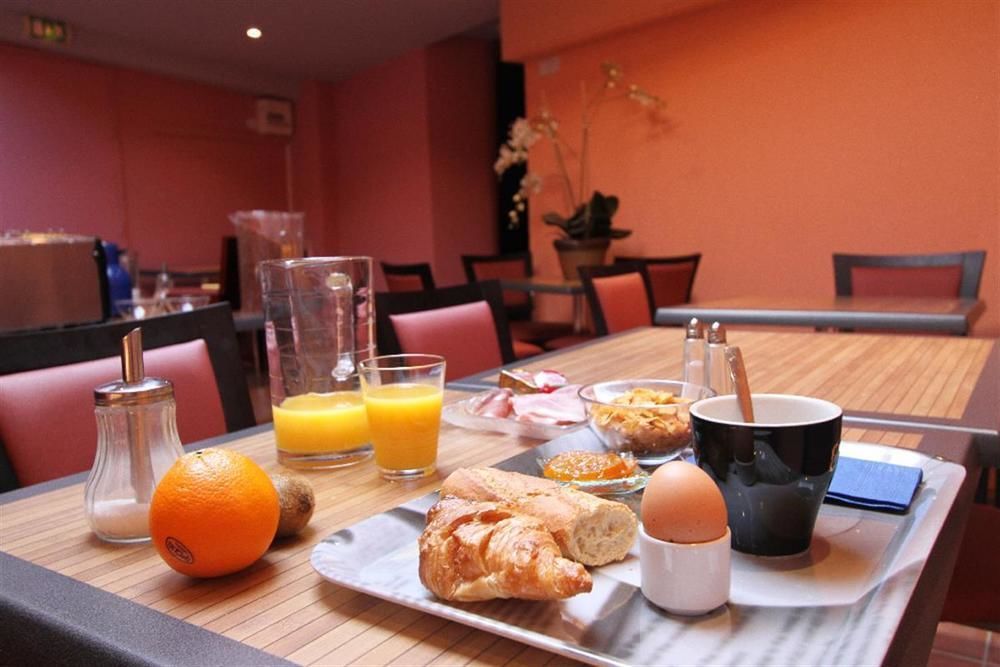 Logis Hotels Le Saint Georges วอนดูม ภายนอก รูปภาพ